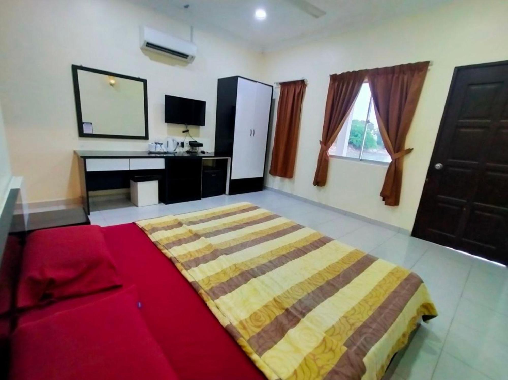 Capital O 91118 Chalet Seri Idaman Bayan Lepas Esterno foto