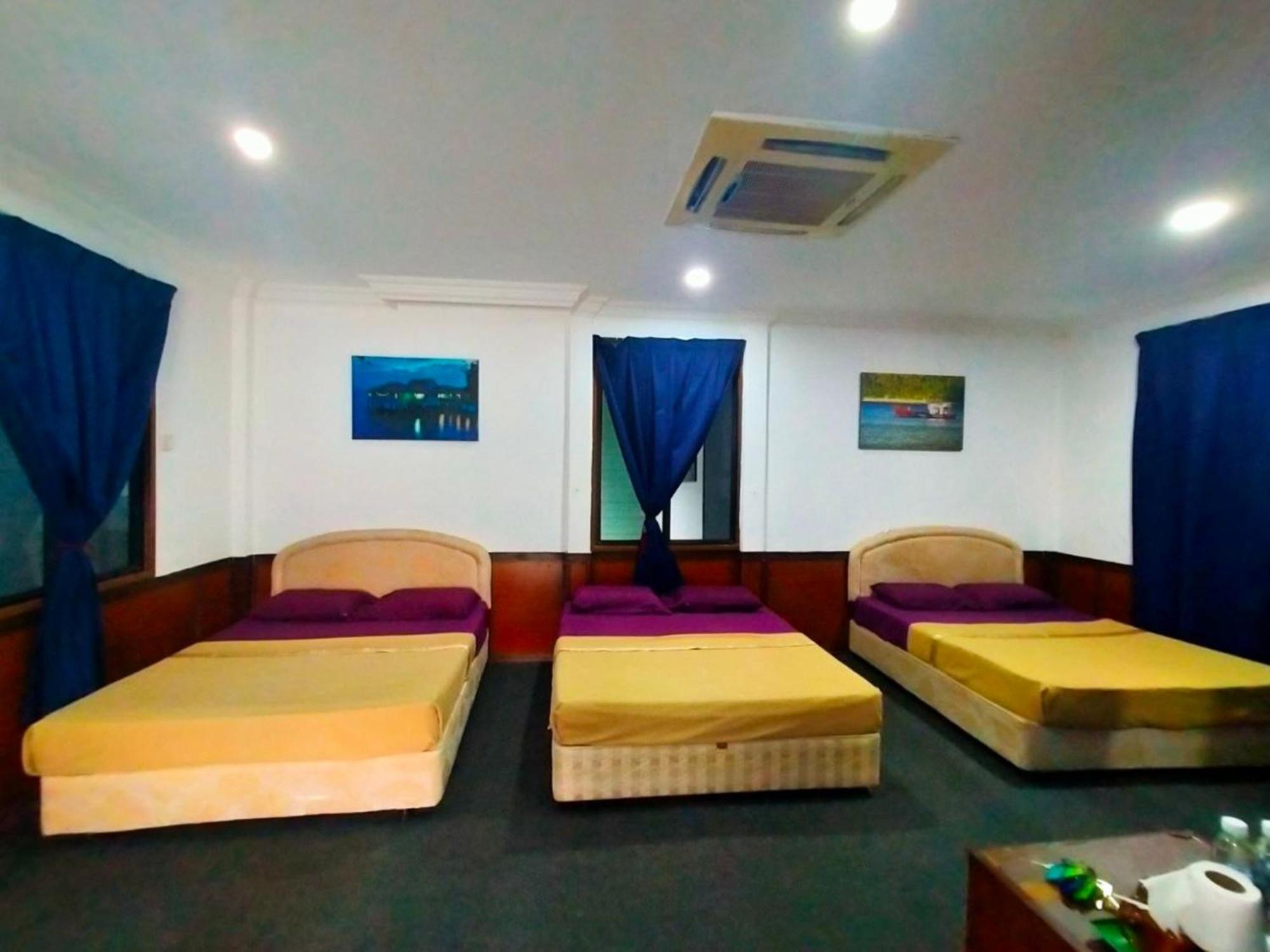 Capital O 91118 Chalet Seri Idaman Bayan Lepas Esterno foto