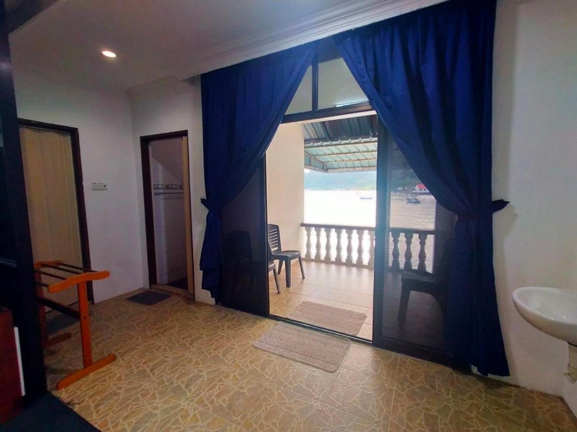 Capital O 91118 Chalet Seri Idaman Bayan Lepas Esterno foto