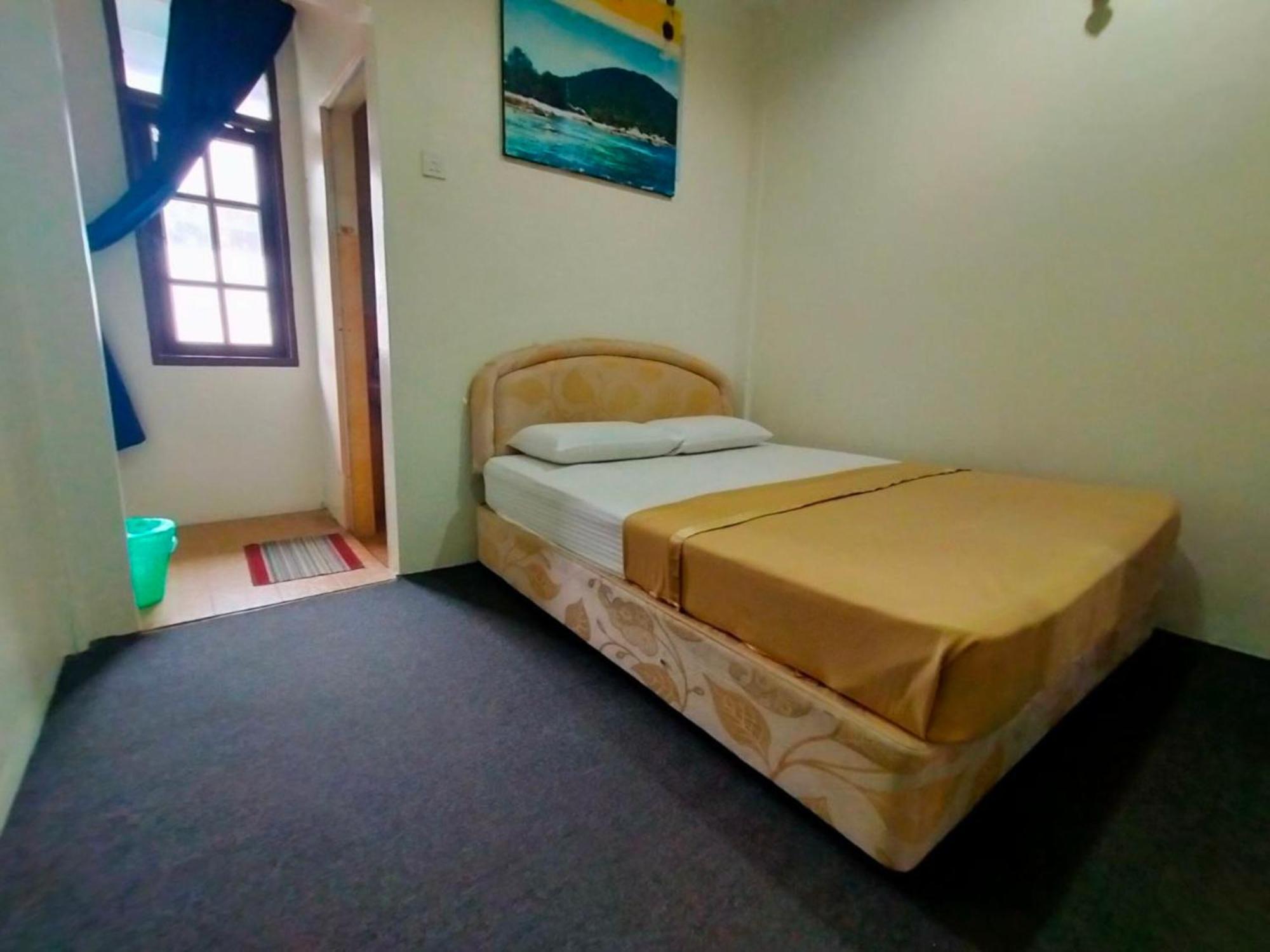 Capital O 91118 Chalet Seri Idaman Bayan Lepas Esterno foto