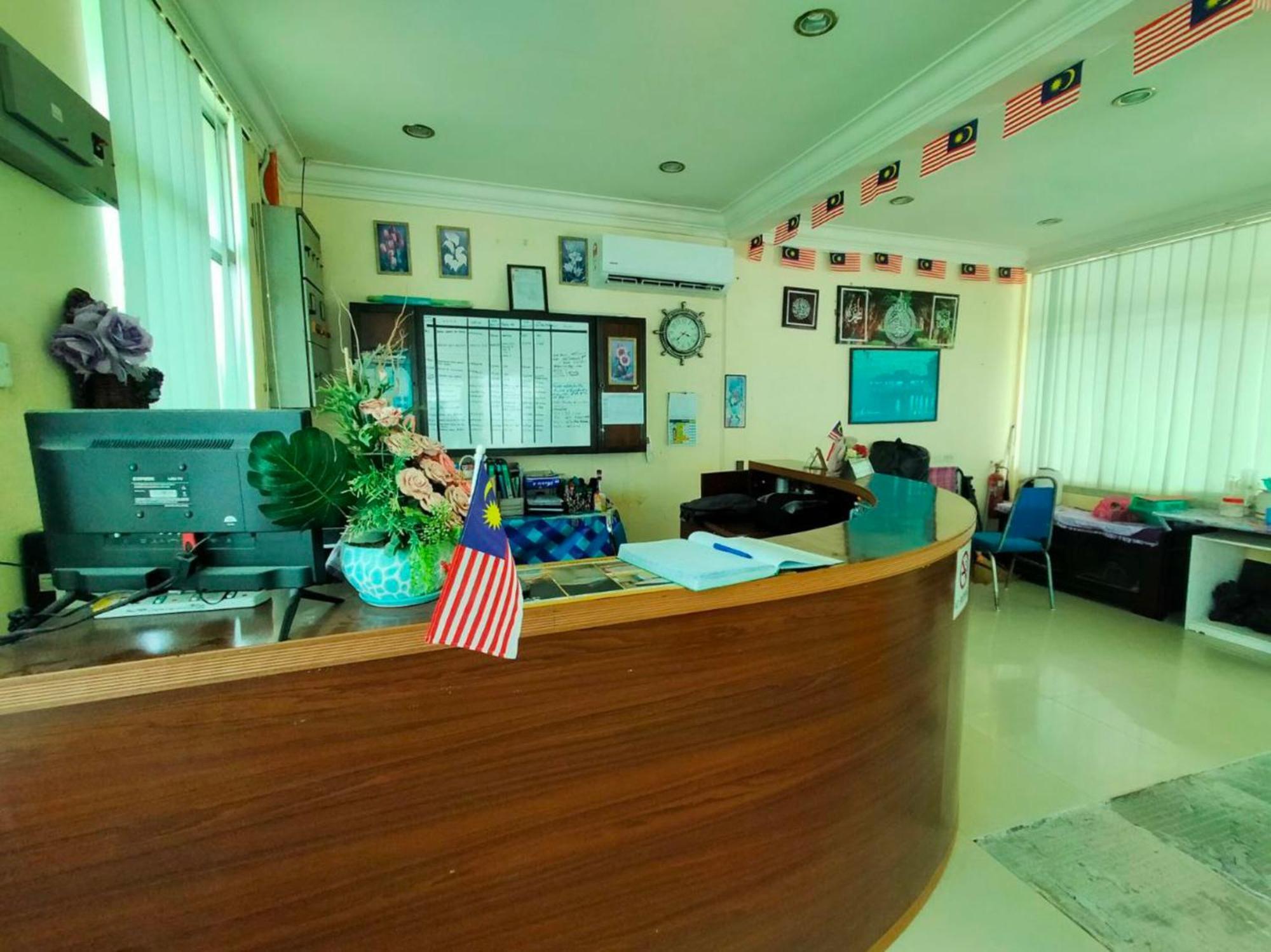 Capital O 91118 Chalet Seri Idaman Bayan Lepas Esterno foto