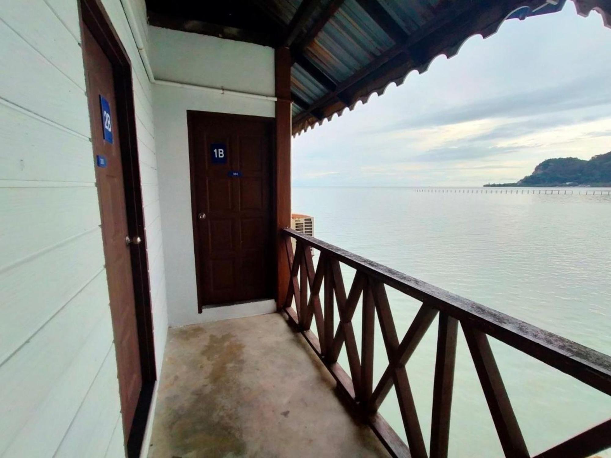 Capital O 91118 Chalet Seri Idaman Bayan Lepas Esterno foto